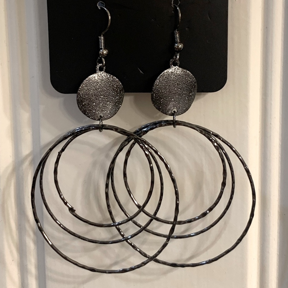 Paparazzi Gunmetal/Black Earrings
